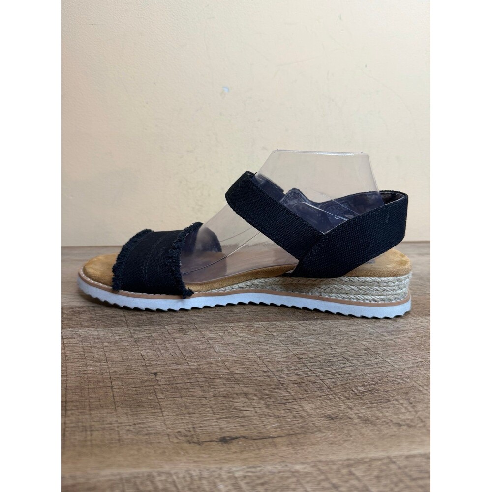 black Skechers Women's BOBS Desert Kiss Adobe Princess Sandals size 10 shoes